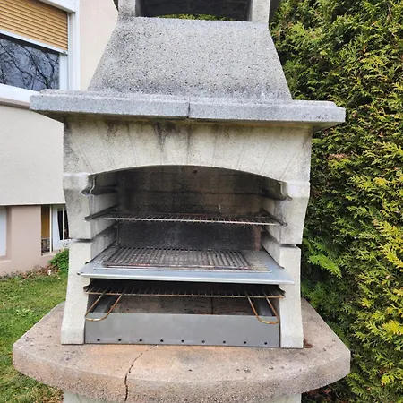 Sonnenschein1l Mit Terrasse Und Garten Friedrichshafen